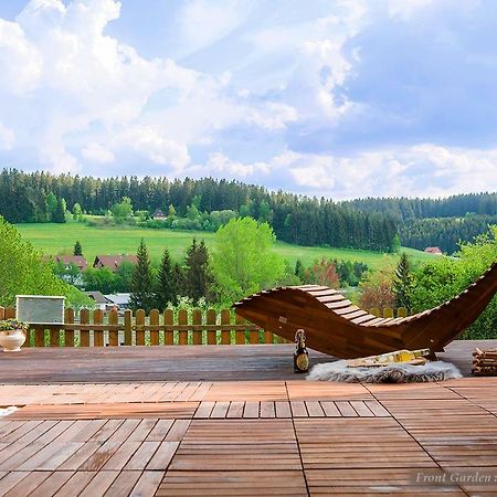 Villa Entire House In Schwarzwald With Mountain View, Private Gym,Sauna And Garden à Unterkirnach Extérieur photo
