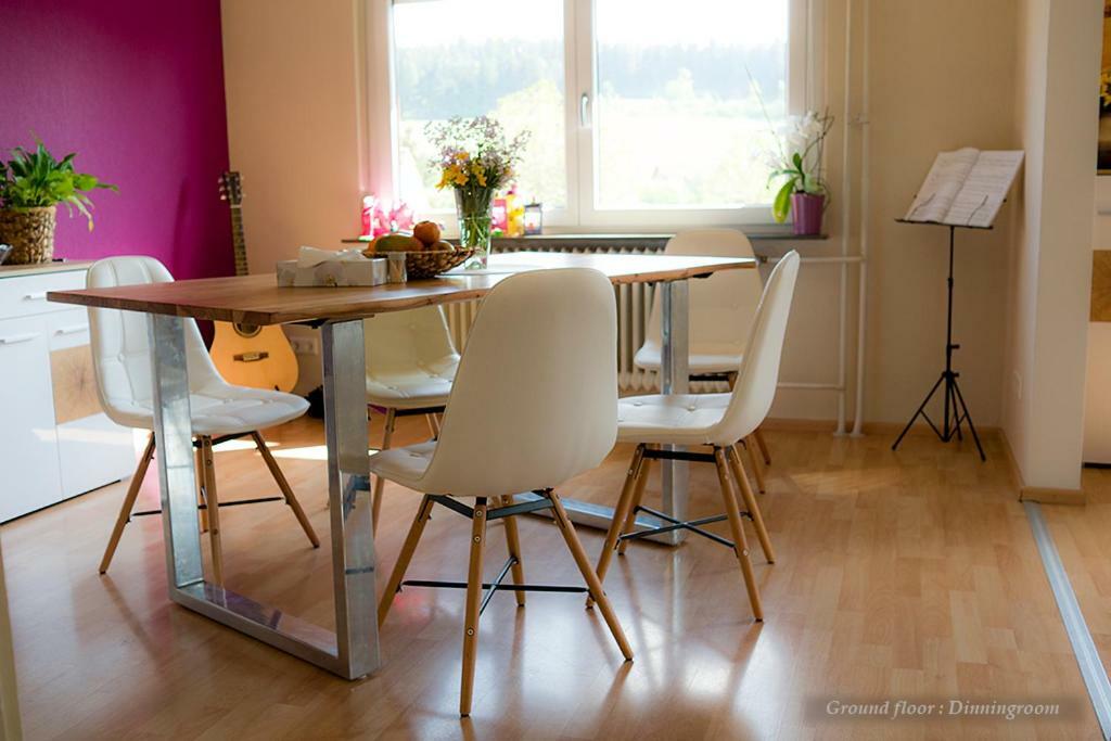 Villa Entire House In Schwarzwald With Mountain View, Private Gym,Sauna And Garden à Unterkirnach Extérieur photo