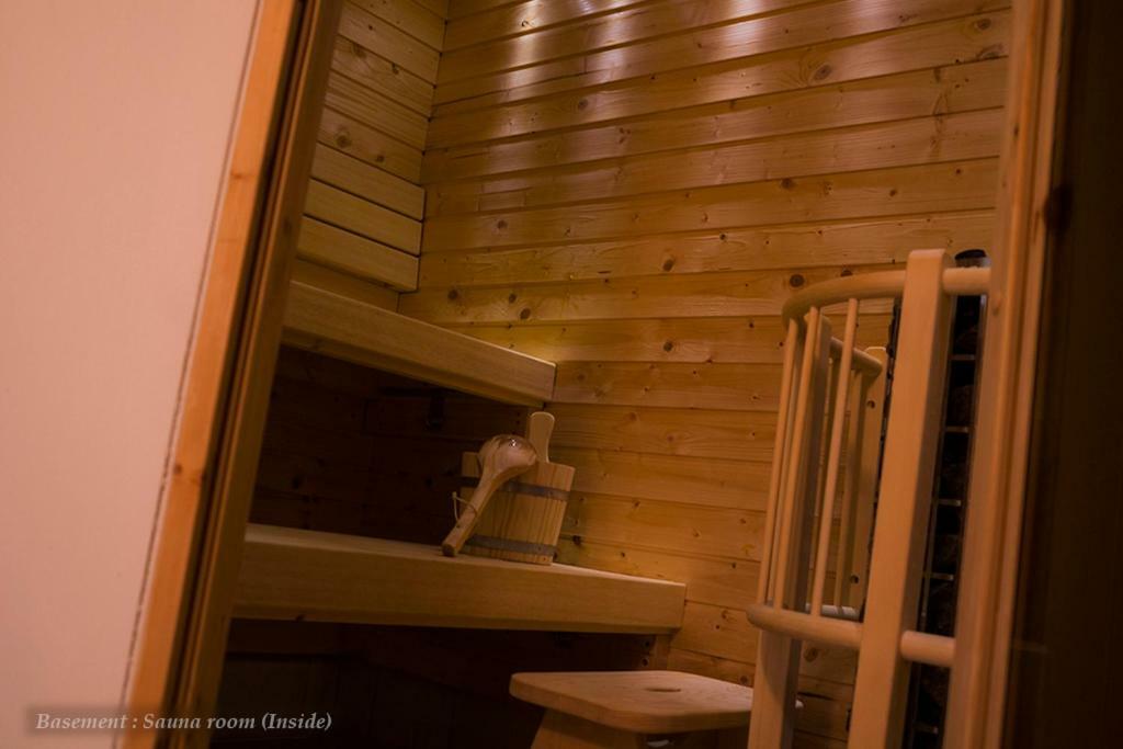 Villa Entire House In Schwarzwald With Mountain View, Private Gym,Sauna And Garden à Unterkirnach Extérieur photo